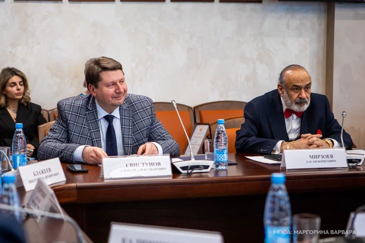 12 февраля 2025 года на Юридическом факультете ФГБОУ ВО «Московский государственный университет имени М.В. Ломоносова» состоялось заседание Президиума Ассоциации юридического образования10